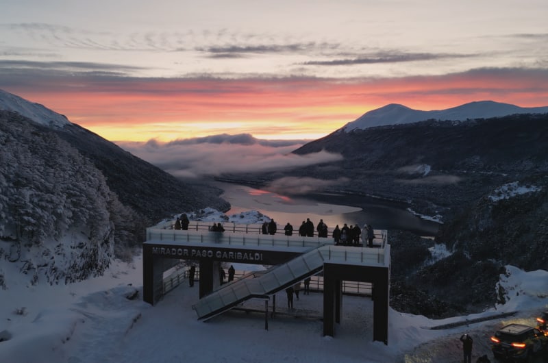 Mirante do Paso Garibaldi ao amanhecer com neve