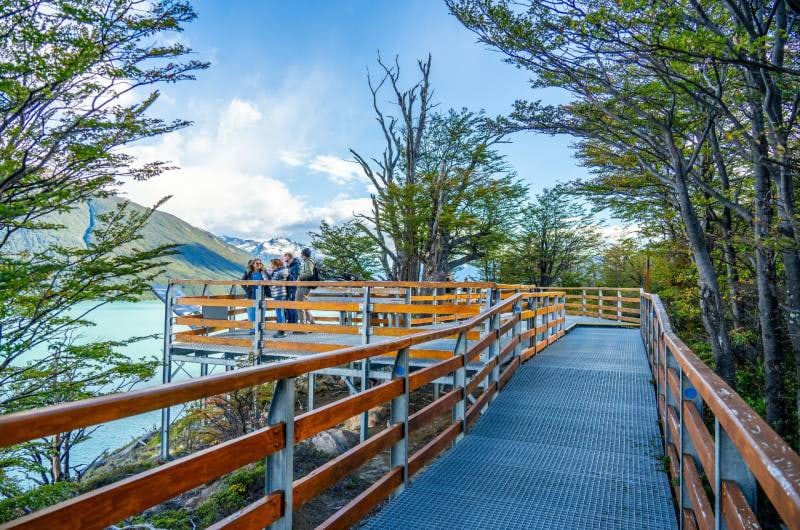 Passarelas de madeira com vista para o Glaciar Perito Moreno
