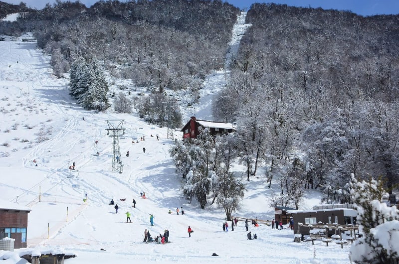 Pistas do Cerro Perito Moreno com teleférico, ao sul de Bariloche